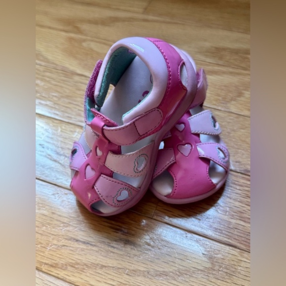 Pink Heart Kids Sandals